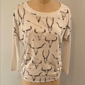 Chaser southwestern t-shirt with boat neck